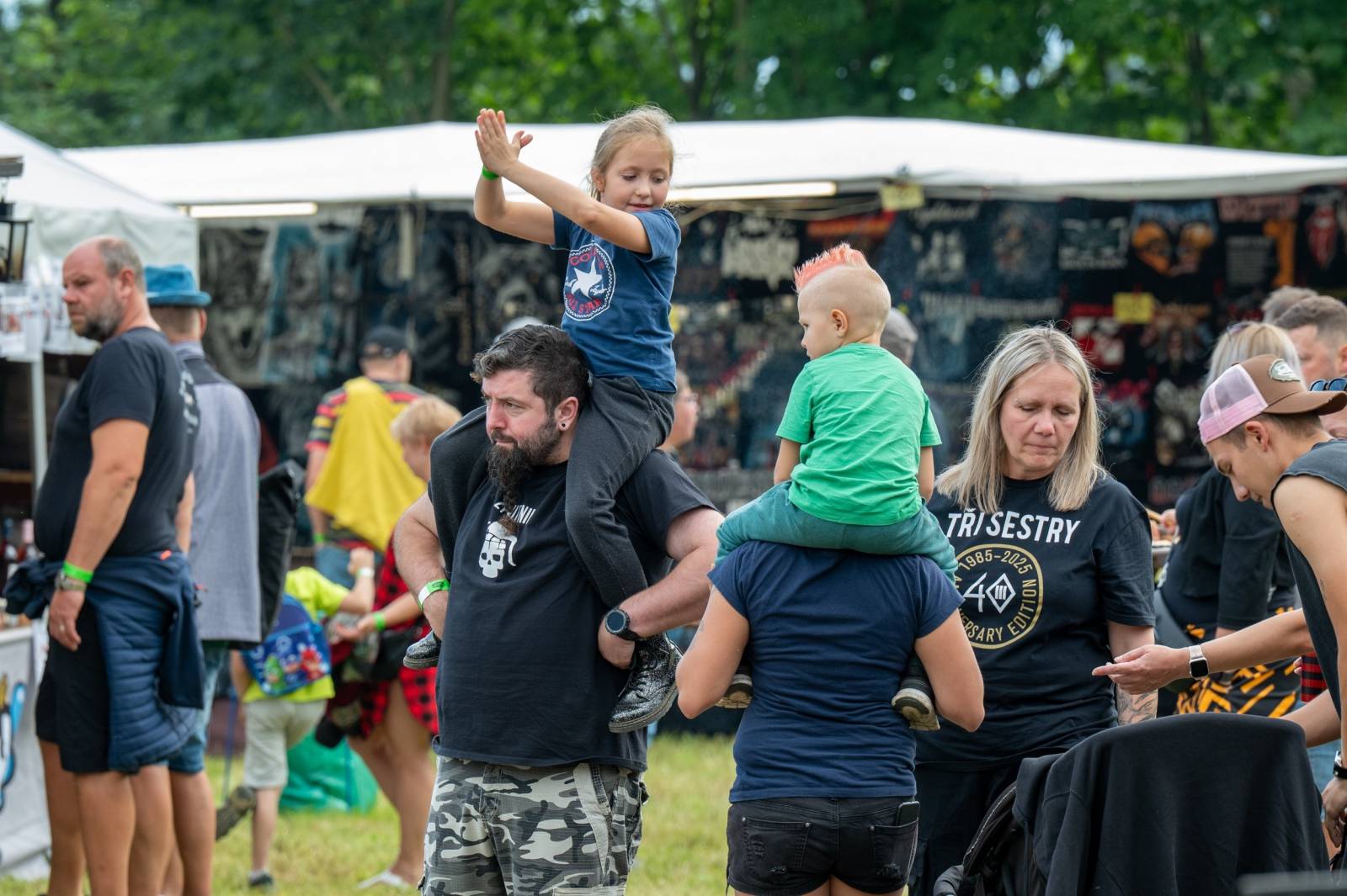 Keltská noc se přestěhovala do Vysoké nad Jizerou. Hvězdami prvního dne byli Mig 21, Vypsaná fiXa, Totální nasazení, Alkehol i Krucipüsk