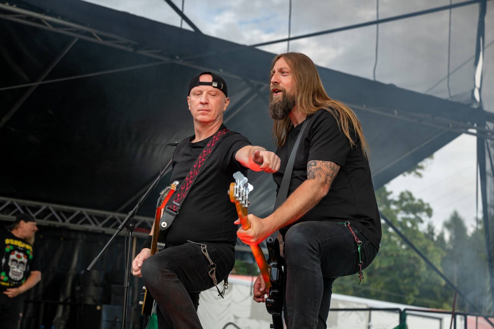 Keltská noc se přestěhovala do Vysoké nad Jizerou. Hvězdami prvního dne byli Mig 21, Vypsaná fiXa, Totální nasazení, Alkehol i Krucipüsk