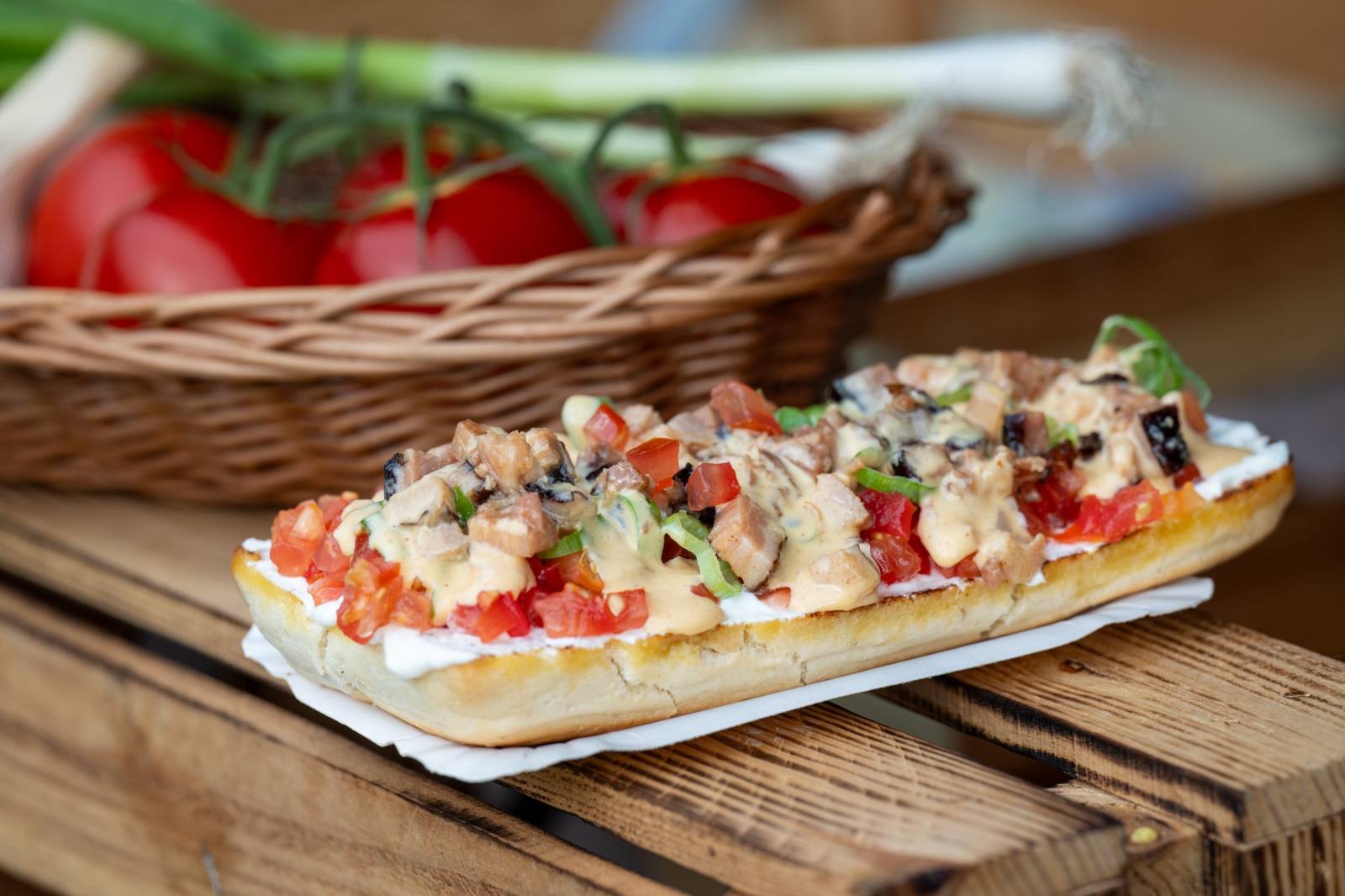 Keltská noc se přestěhovala do Vysoké nad Jizerou. Hvězdami prvního dne byli Mig 21, Vypsaná fiXa, Totální nasazení, Alkehol i Krucipüsk