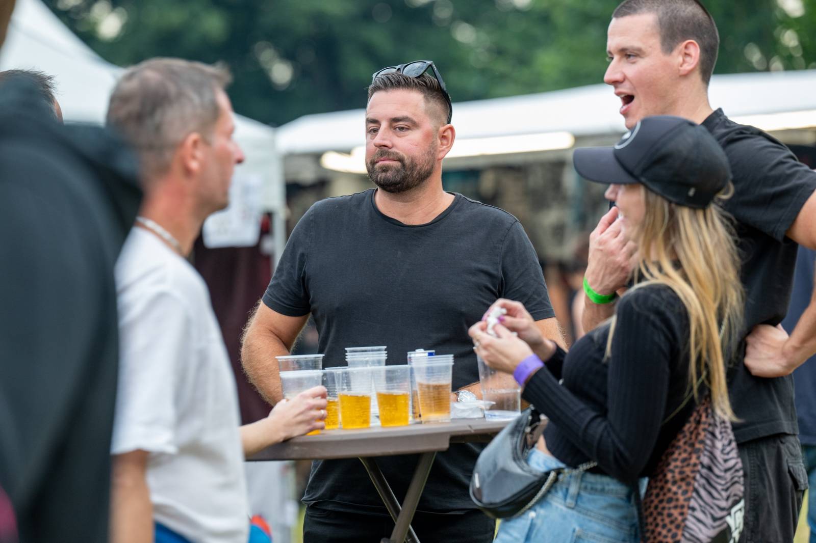 Keltská noc se přestěhovala do Vysoké nad Jizerou. Hvězdami prvního dne byli Mig 21, Vypsaná fiXa, Totální nasazení, Alkehol i Krucipüsk