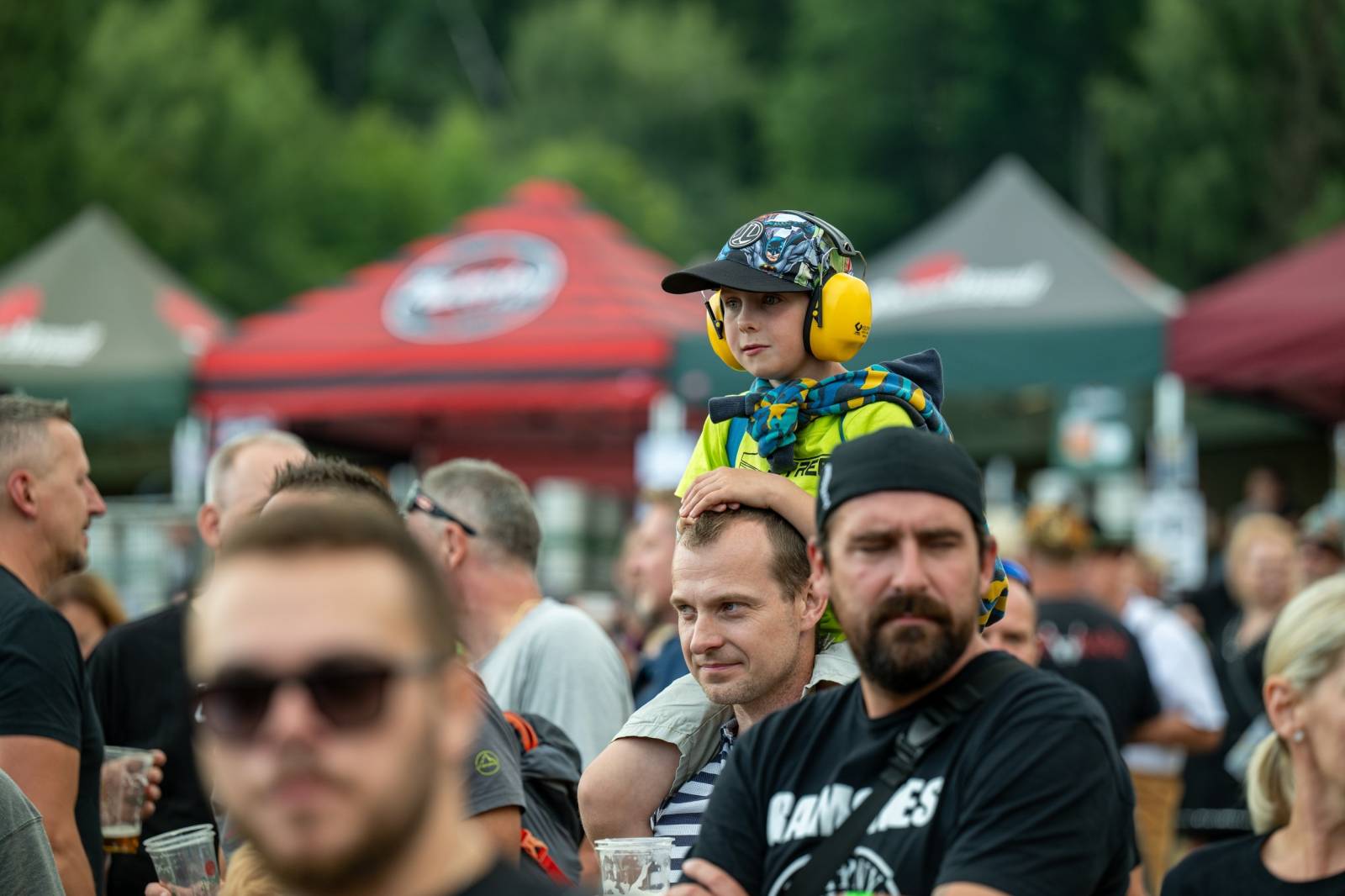 Keltská noc se přestěhovala do Vysoké nad Jizerou. Hvězdami prvního dne byli Mig 21, Vypsaná fiXa, Totální nasazení, Alkehol i Krucipüsk