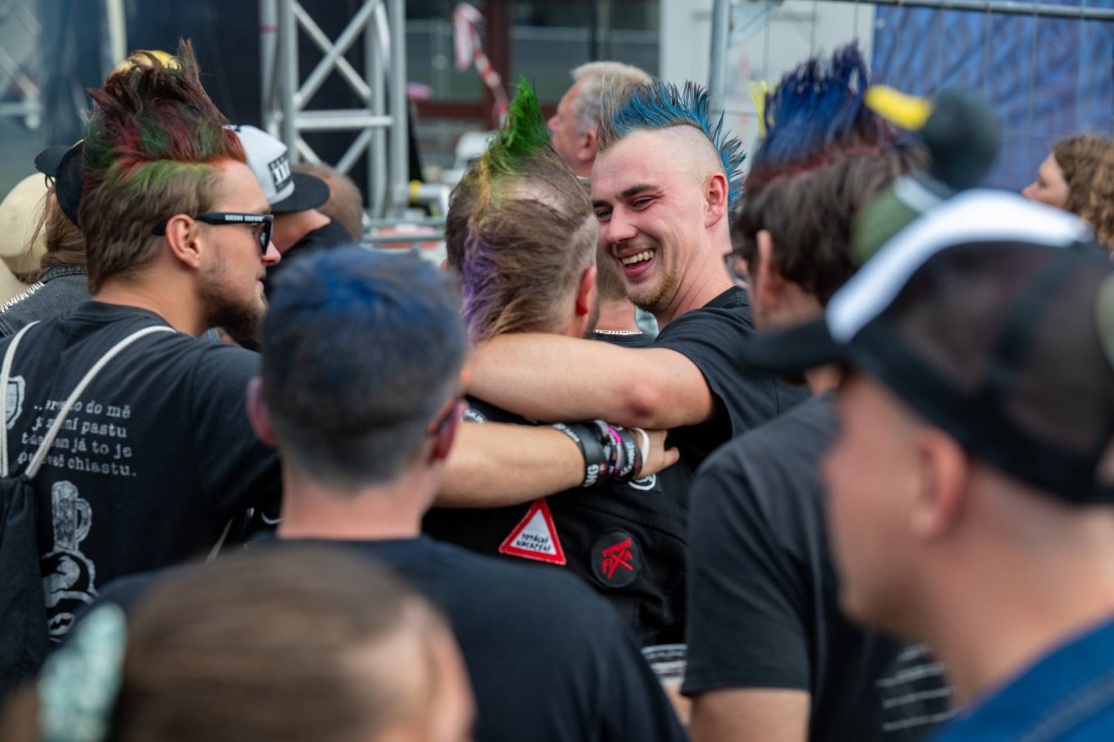 Keltská noc se přestěhovala do Vysoké nad Jizerou. Hvězdami prvního dne byli Mig 21, Vypsaná fiXa, Totální nasazení, Alkehol i Krucipüsk