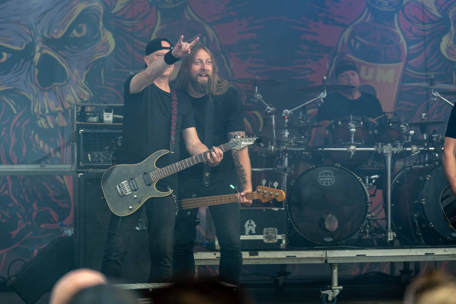 Keltská noc se přestěhovala do Vysoké nad Jizerou. Hvězdami prvního dne byli Mig 21, Vypsaná fiXa, Totální nasazení, Alkehol i Krucipüsk