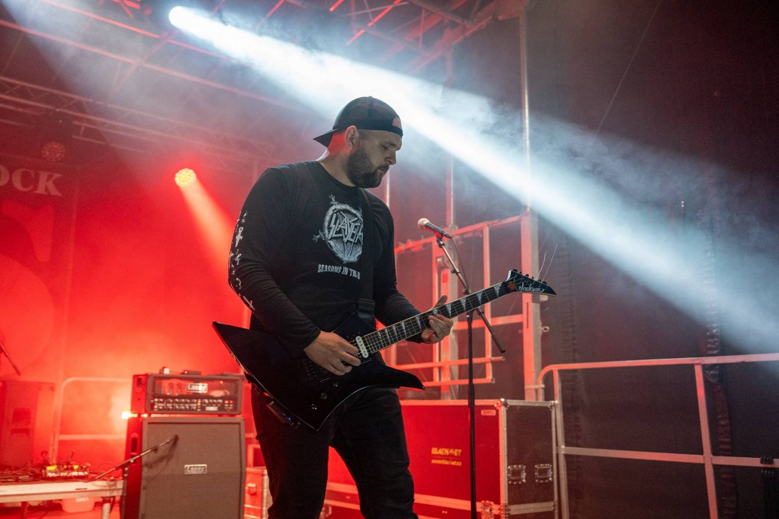 Keltská noc se přestěhovala do Vysoké nad Jizerou. Hvězdami prvního dne byli Mig 21, Vypsaná fiXa, Totální nasazení, Alkehol i Krucipüsk