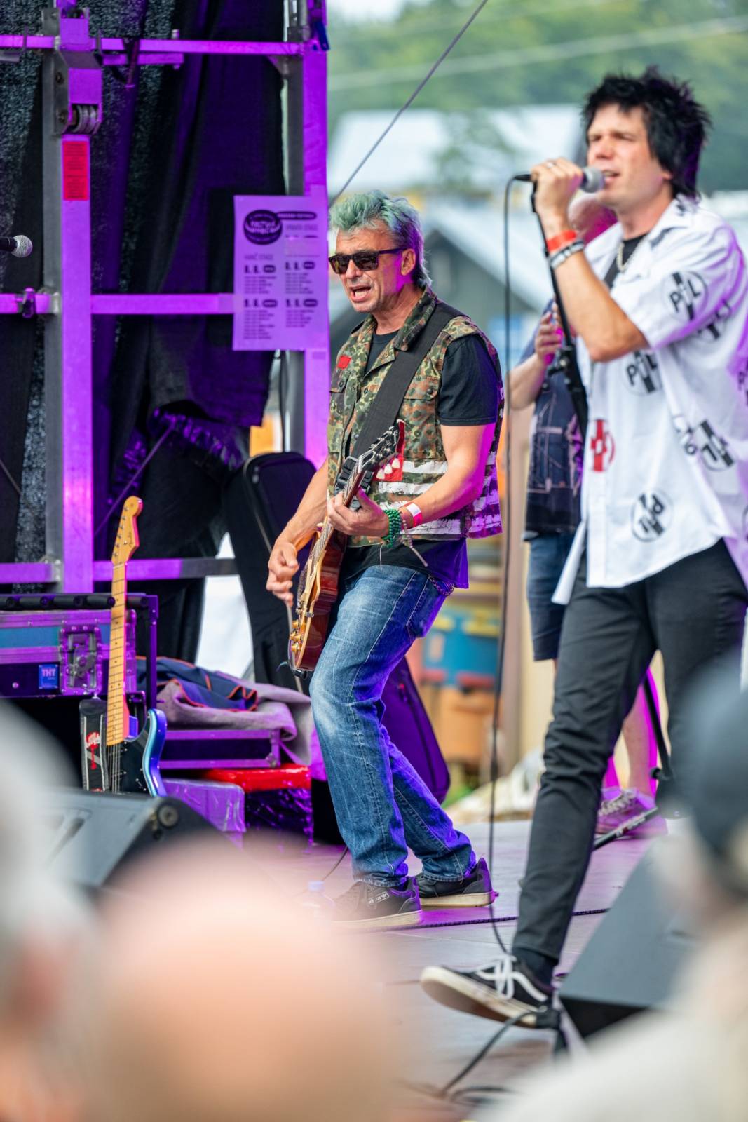 Keltská noc se přestěhovala do Vysoké nad Jizerou. Hvězdami prvního dne byli Mig 21, Vypsaná fiXa, Totální nasazení, Alkehol i Krucipüsk