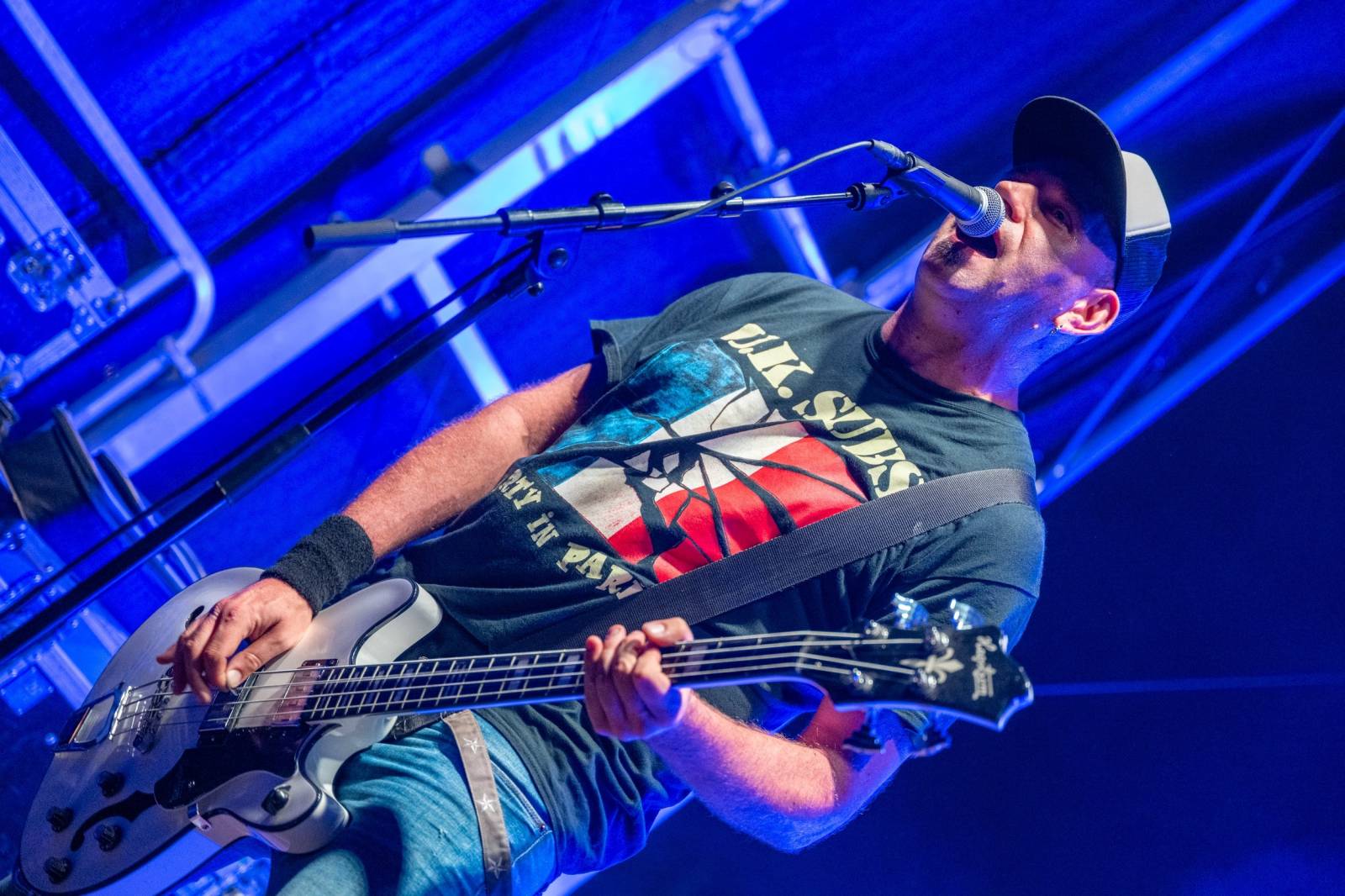 Keltská noc se přestěhovala do Vysoké nad Jizerou. Hvězdami prvního dne byli Mig 21, Vypsaná fiXa, Totální nasazení, Alkehol i Krucipüsk