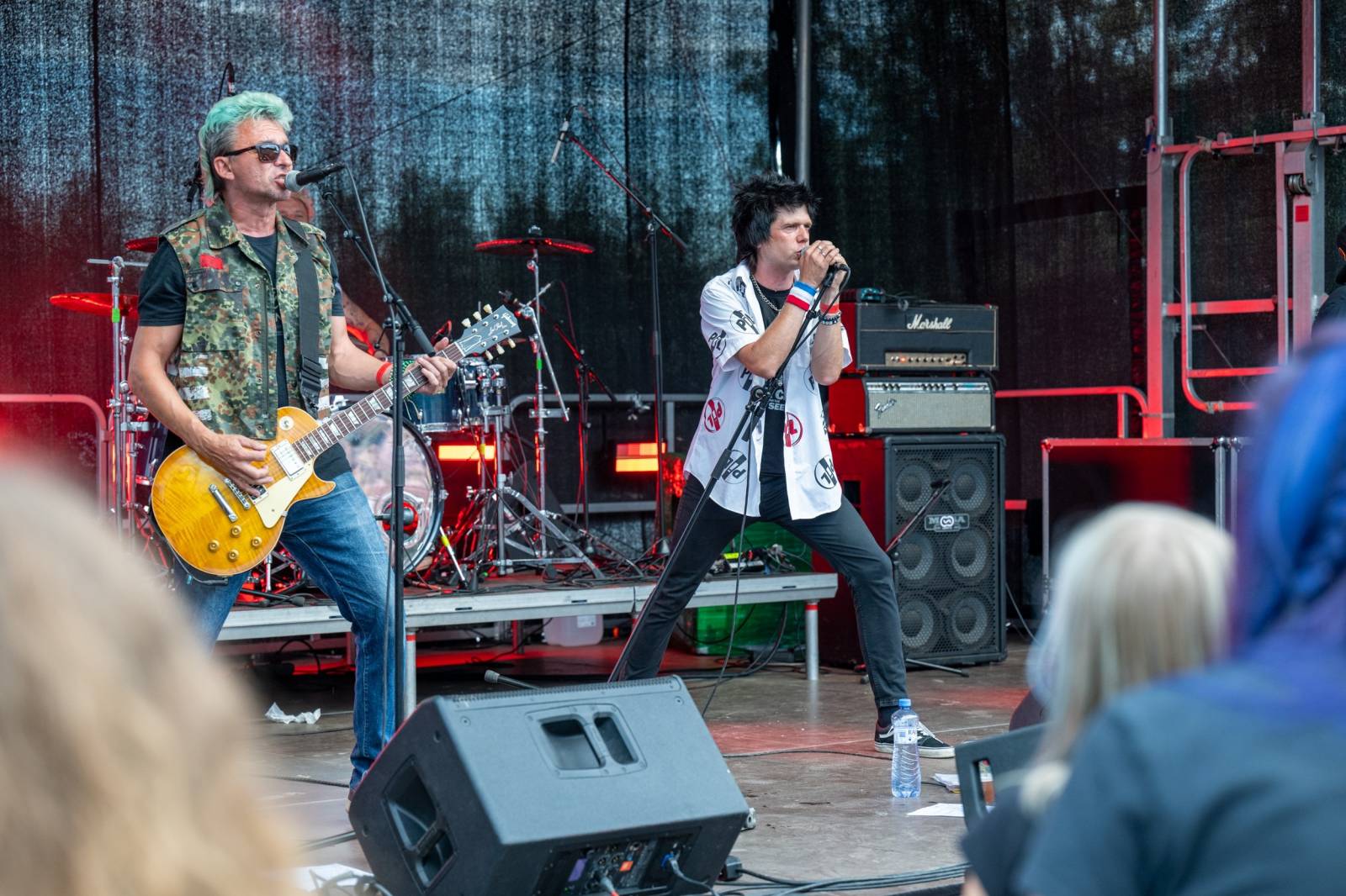 Keltská noc se přestěhovala do Vysoké nad Jizerou. Hvězdami prvního dne byli Mig 21, Vypsaná fiXa, Totální nasazení, Alkehol i Krucipüsk