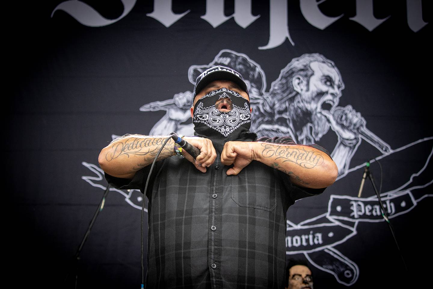 Majestátní tečka za Brutal Assault. Postarali se o ni Crypta, Brujeria, Besna i Agnostic Front