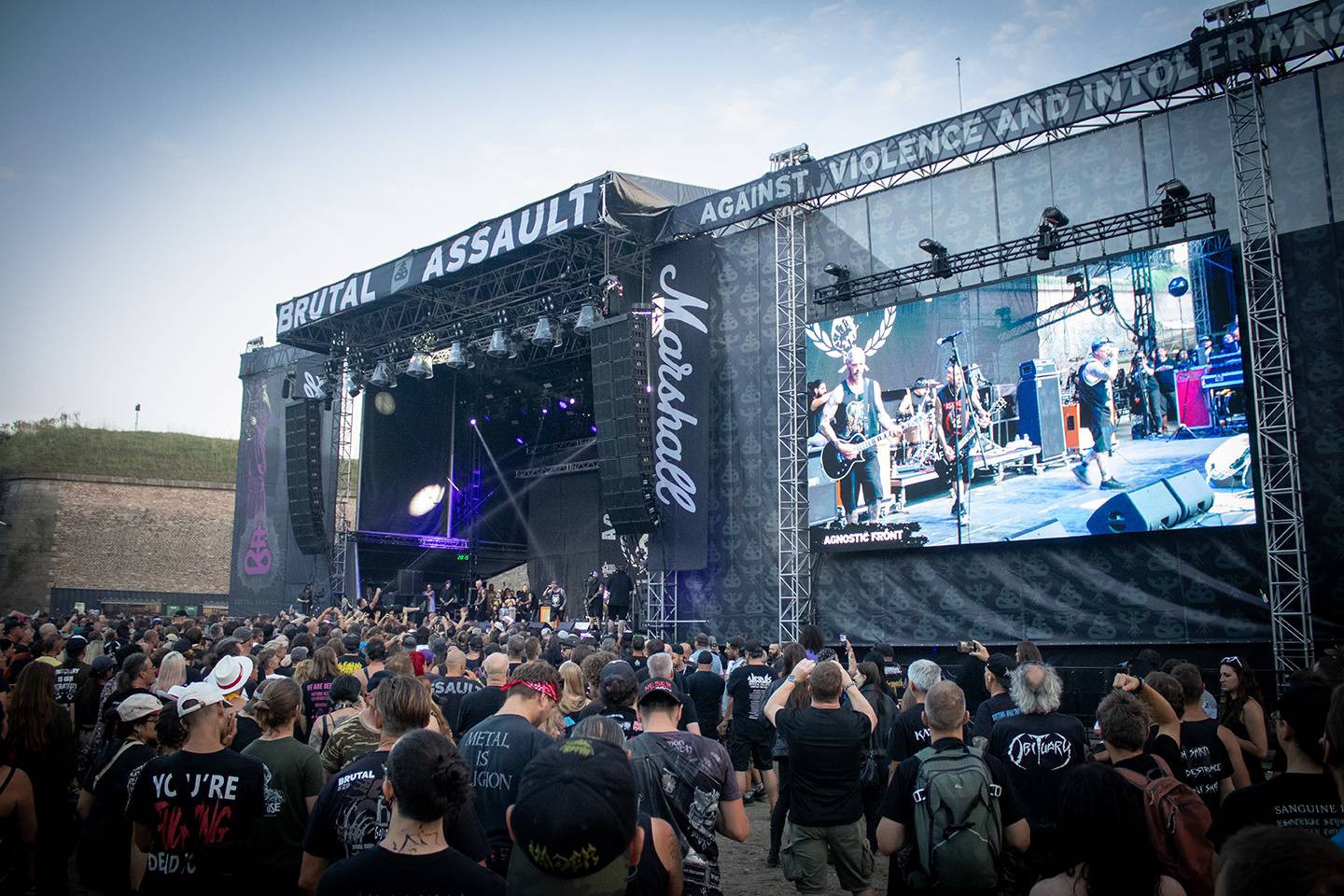 Majestátní tečka za Brutal Assault. Postarali se o ni Crypta, Brujeria, Besna i Agnostic Front