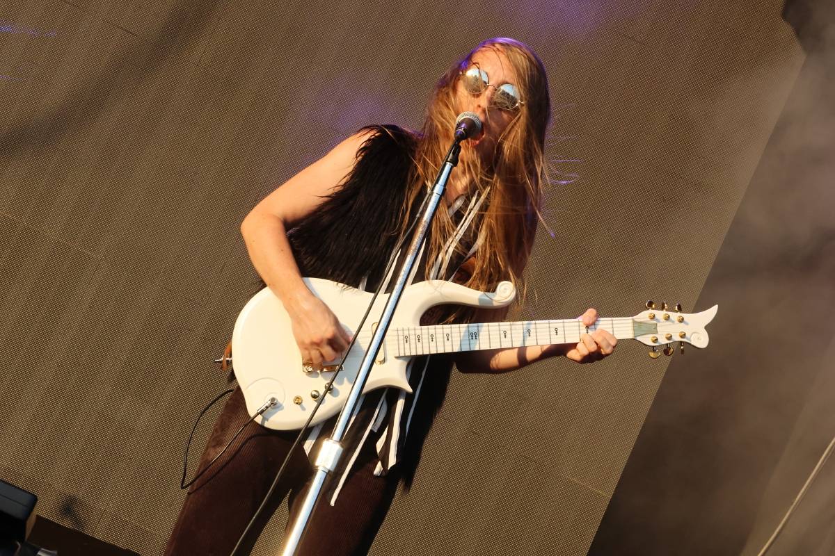 Hrady CZ na Veveří: Tomáš Klus se zranil, k Wanastowkám se připojila Lucie a víkend zakončil svou show Kabát