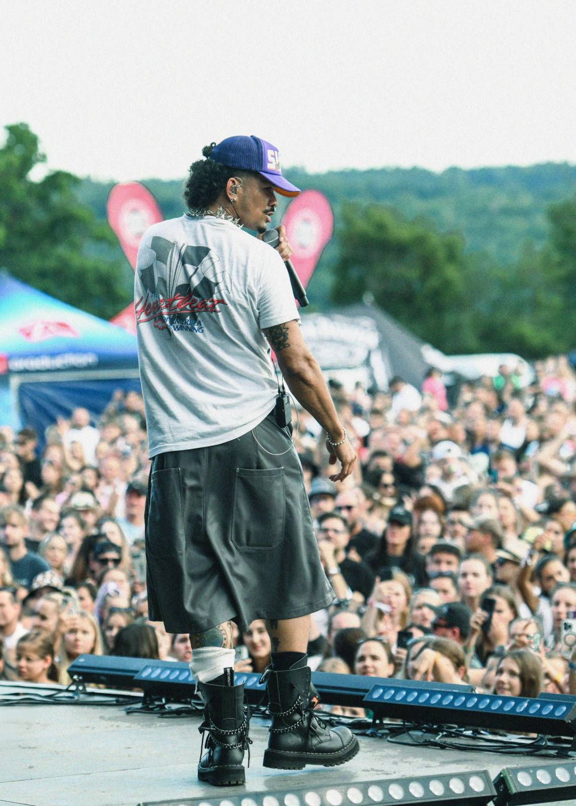 Na Hradech CZ bylo horko nejen kvůli vysokým teplotám. Ben Cristovao a Sofian Medjmedj rozžhavili na Veveří fanynky