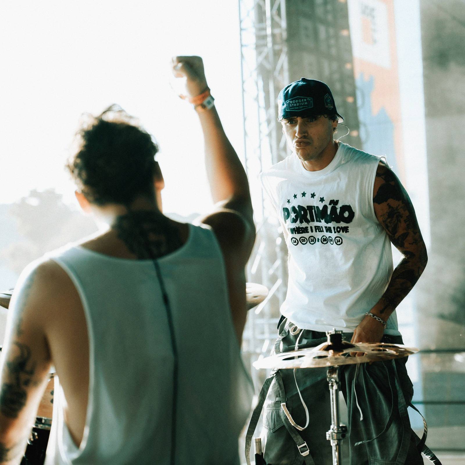 Na Hradech CZ bylo horko nejen kvůli vysokým teplotám. Ben Cristovao a Sofian Medjmedj rozžhavili na Veveří fanynky