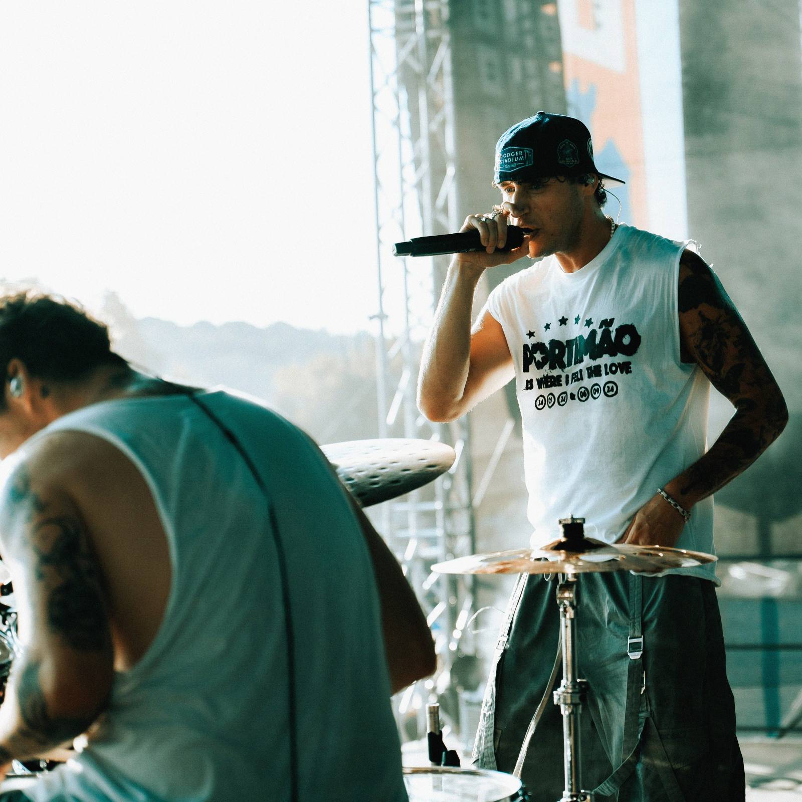 Na Hradech CZ bylo horko nejen kvůli vysokým teplotám. Ben Cristovao a Sofian Medjmedj rozžhavili na Veveří fanynky