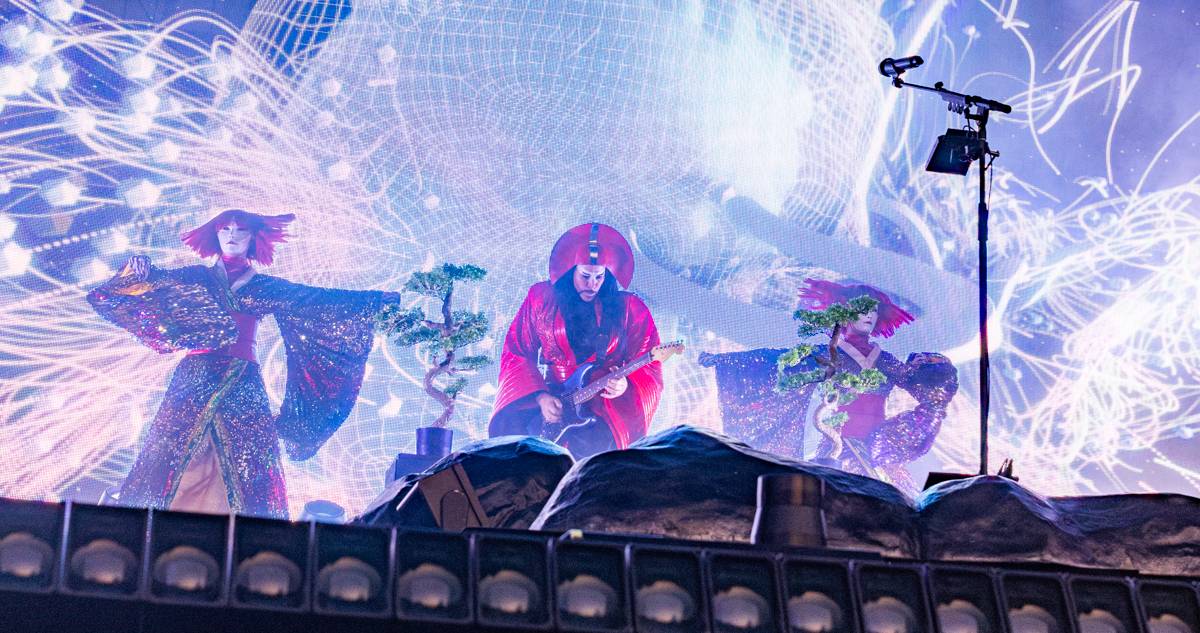 Australská kapela Empire of the Sun poprvé v Česku