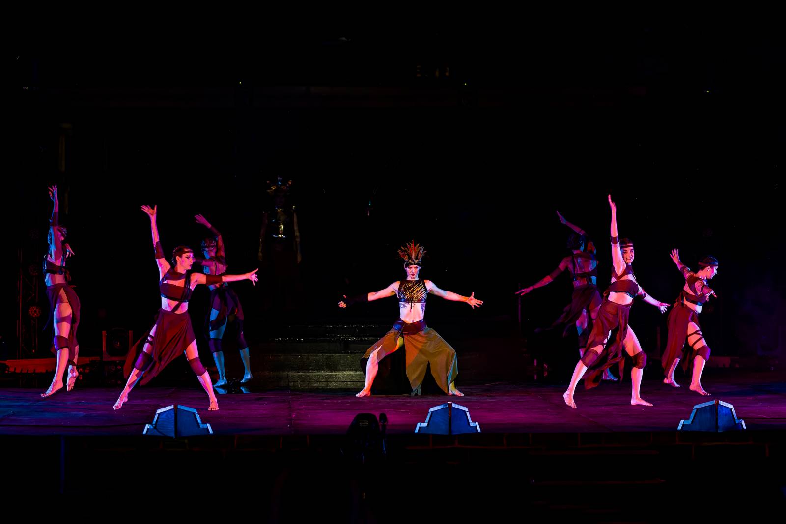 Fascinující spojení vody, světla, ohně a hudby. Show Magická fontána se loučí s Prahou