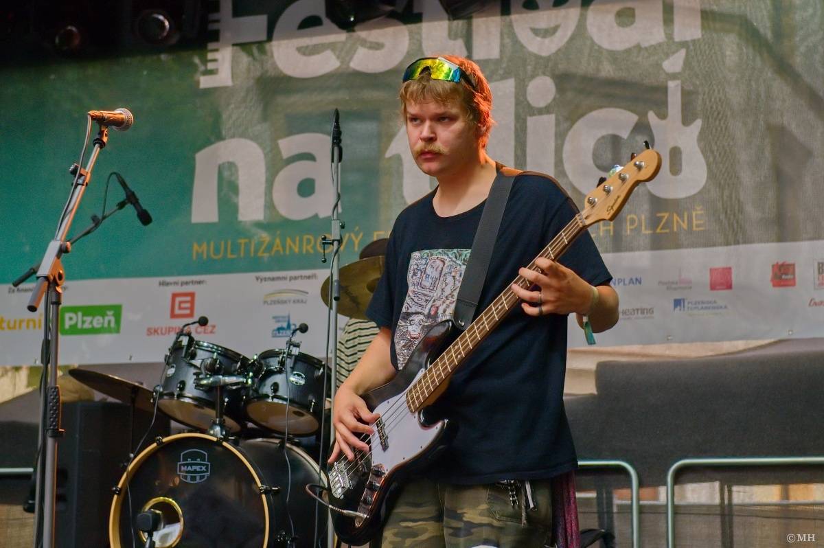 Odstartoval Festival na ulici. Do Plzně dorazili Geronimo, Nora, Pines In Flames i Odyssea