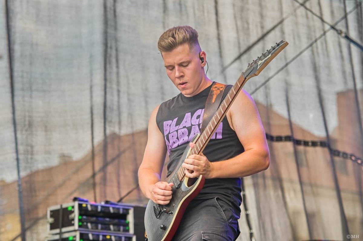 Odstartoval Festival na ulici. Do Plzně dorazili Geronimo, Nora, Pines In Flames i Odyssea