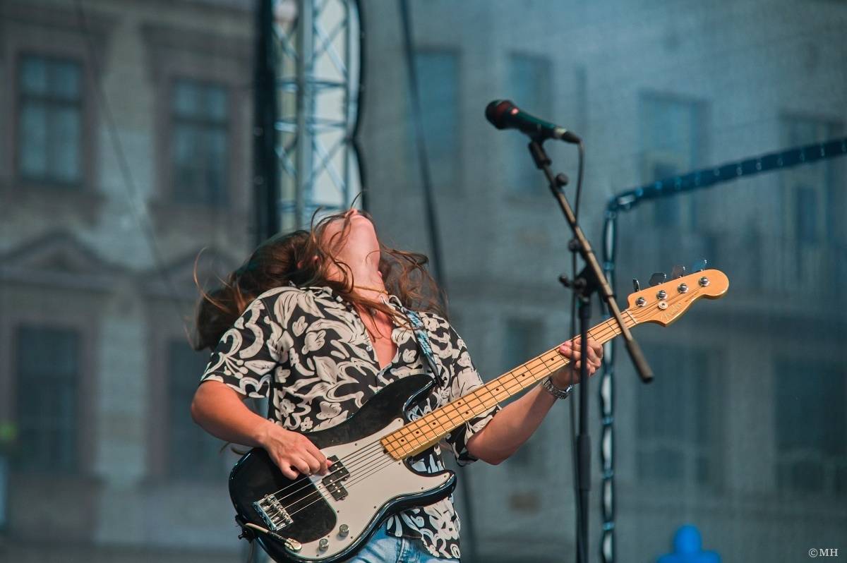 Odstartoval Festival na ulici. Do Plzně dorazili Geronimo, Nora, Pines In Flames i Odyssea