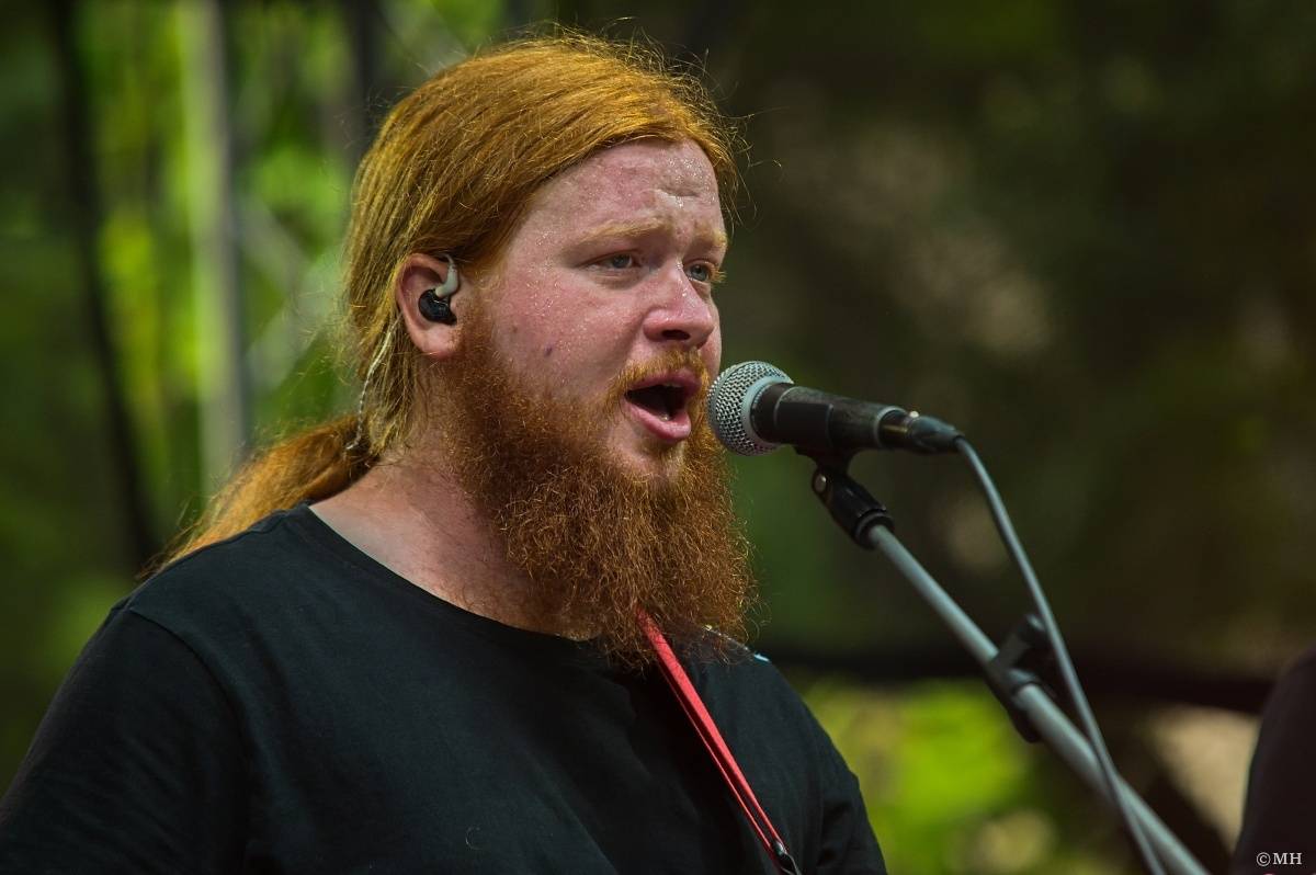 Odstartoval Festival na ulici. Do Plzně dorazili Geronimo, Nora, Pines In Flames i Odyssea