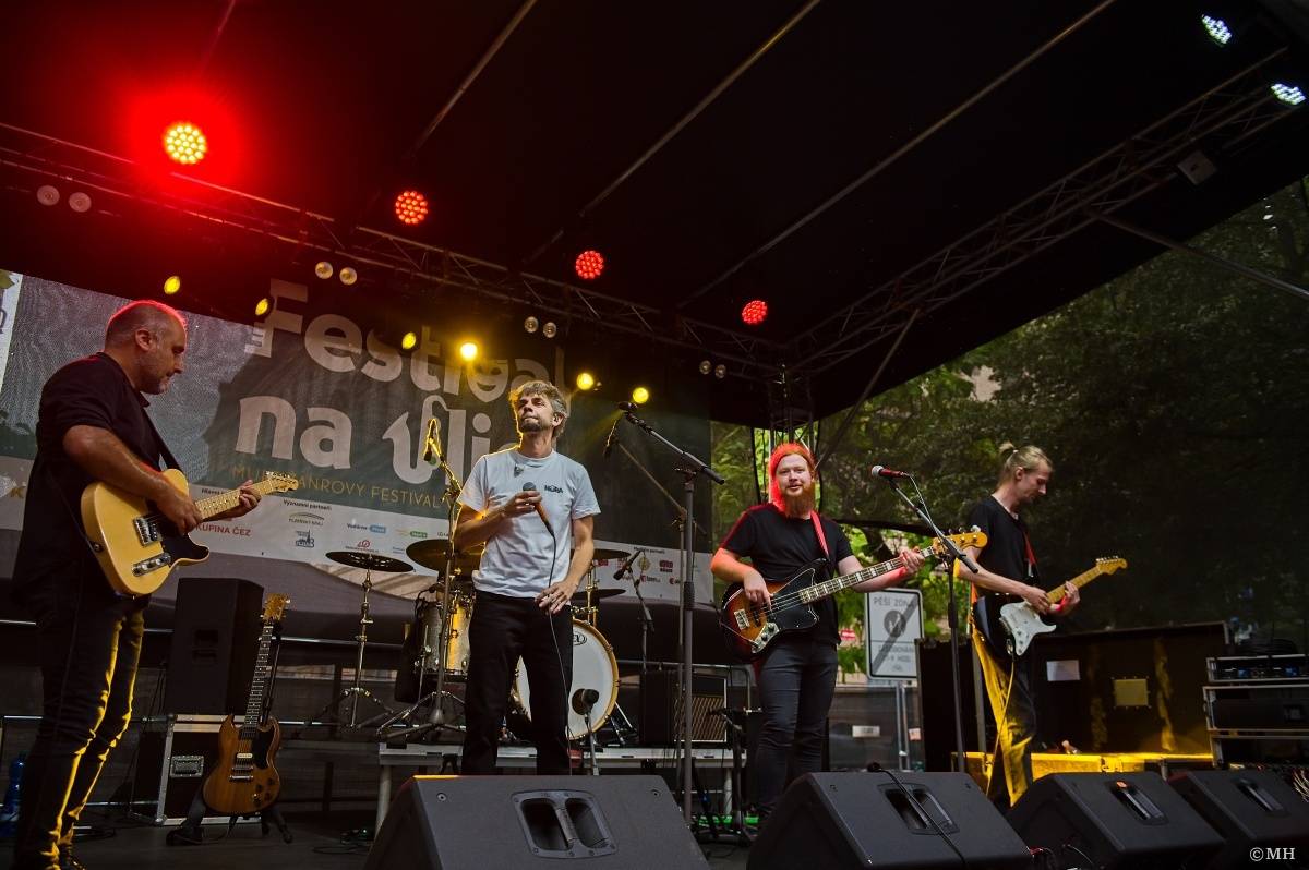 Odstartoval Festival na ulici. Do Plzně dorazili Geronimo, Nora, Pines In Flames i Odyssea