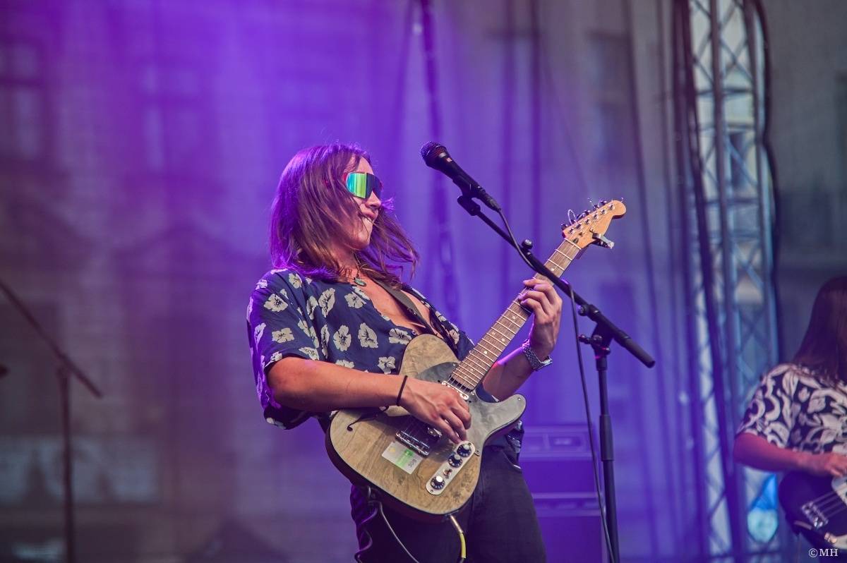 Odstartoval Festival na ulici. Do Plzně dorazili Geronimo, Nora, Pines In Flames i Odyssea