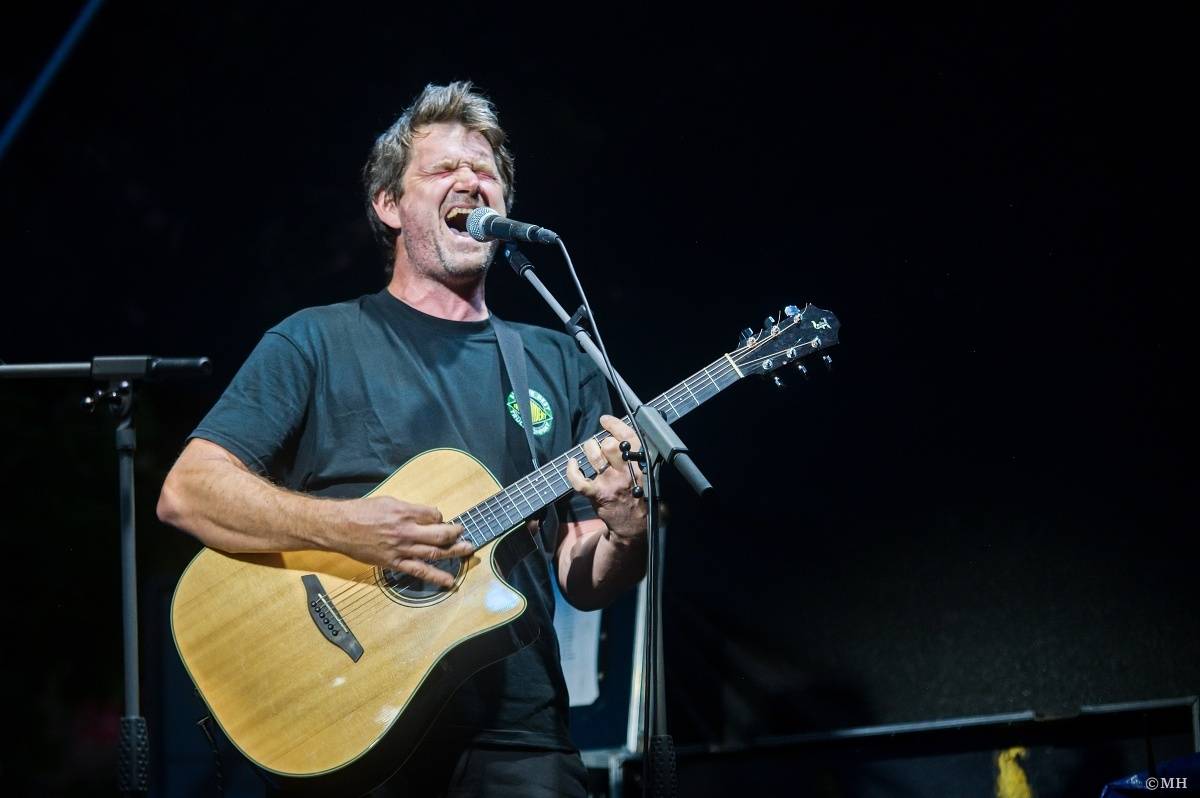 Odstartoval Festival na ulici. Do Plzně dorazili Geronimo, Nora, Pines In Flames i Odyssea