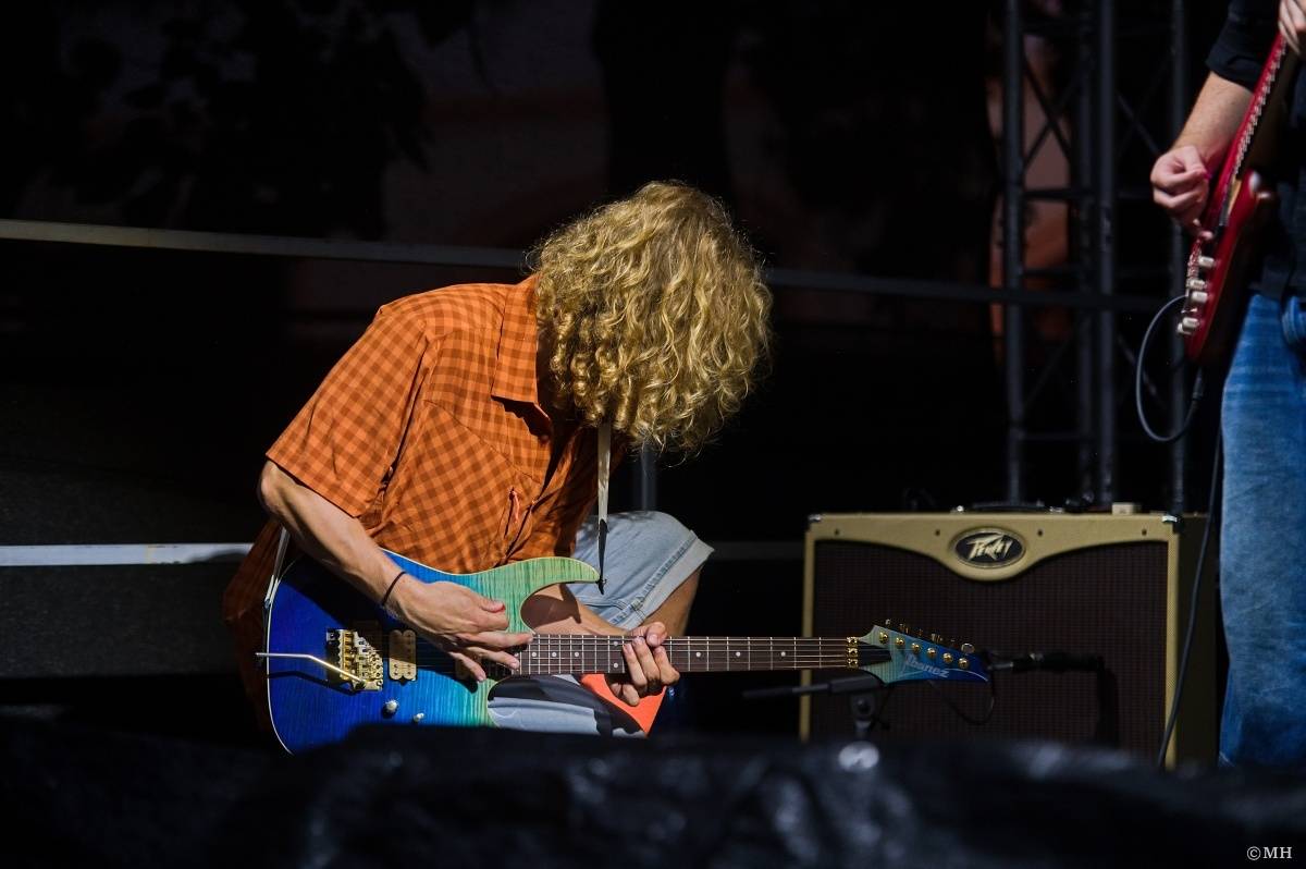 Odstartoval Festival na ulici. Do Plzně dorazili Geronimo, Nora, Pines In Flames i Odyssea