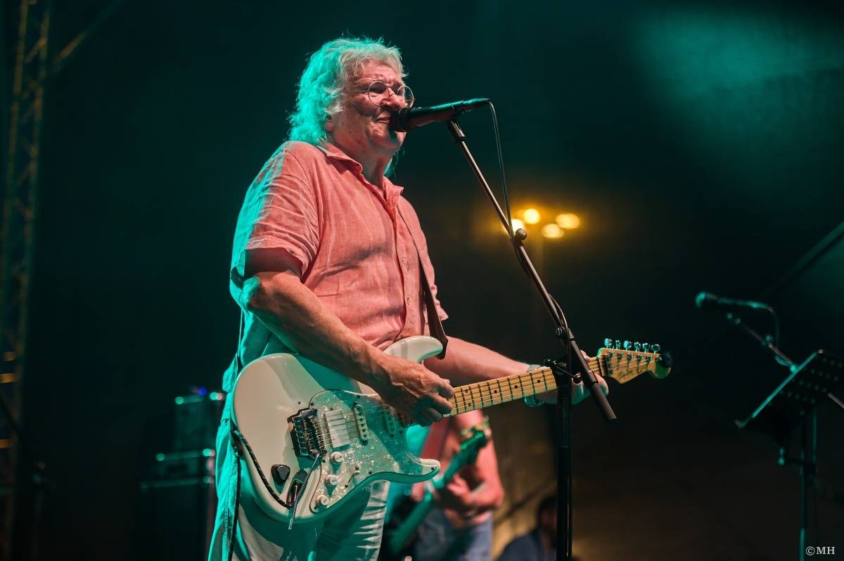 Odstartoval Festival na ulici. Do Plzně dorazili Geronimo, Nora, Pines In Flames i Odyssea