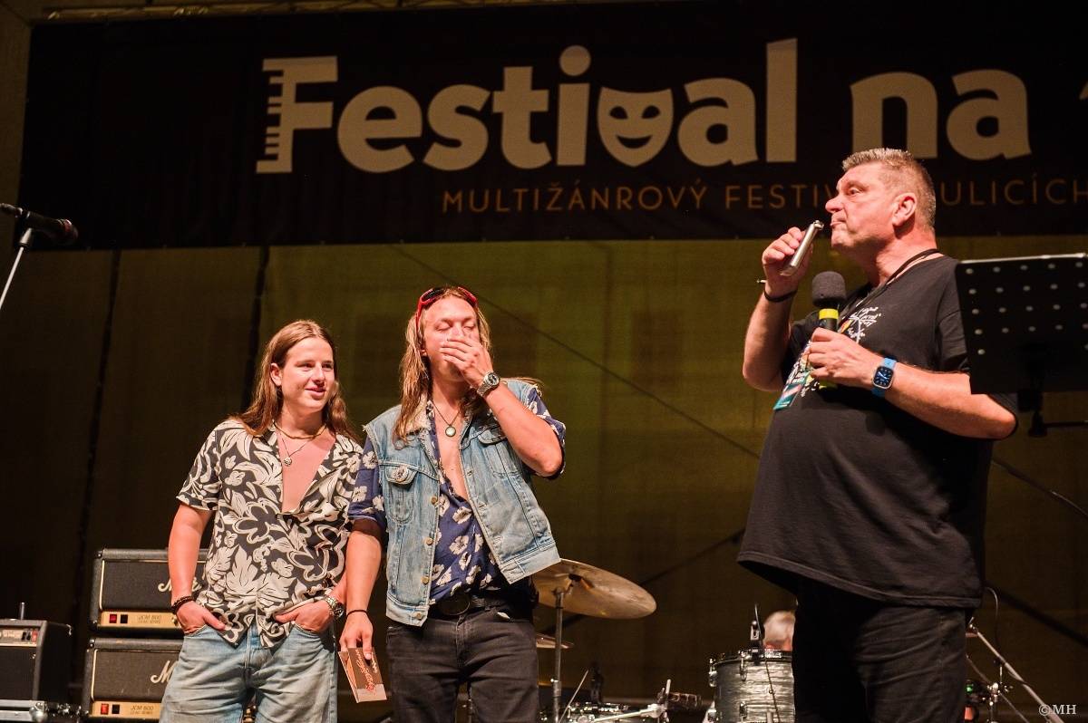 Odstartoval Festival na ulici. Do Plzně dorazili Geronimo, Nora, Pines In Flames i Odyssea