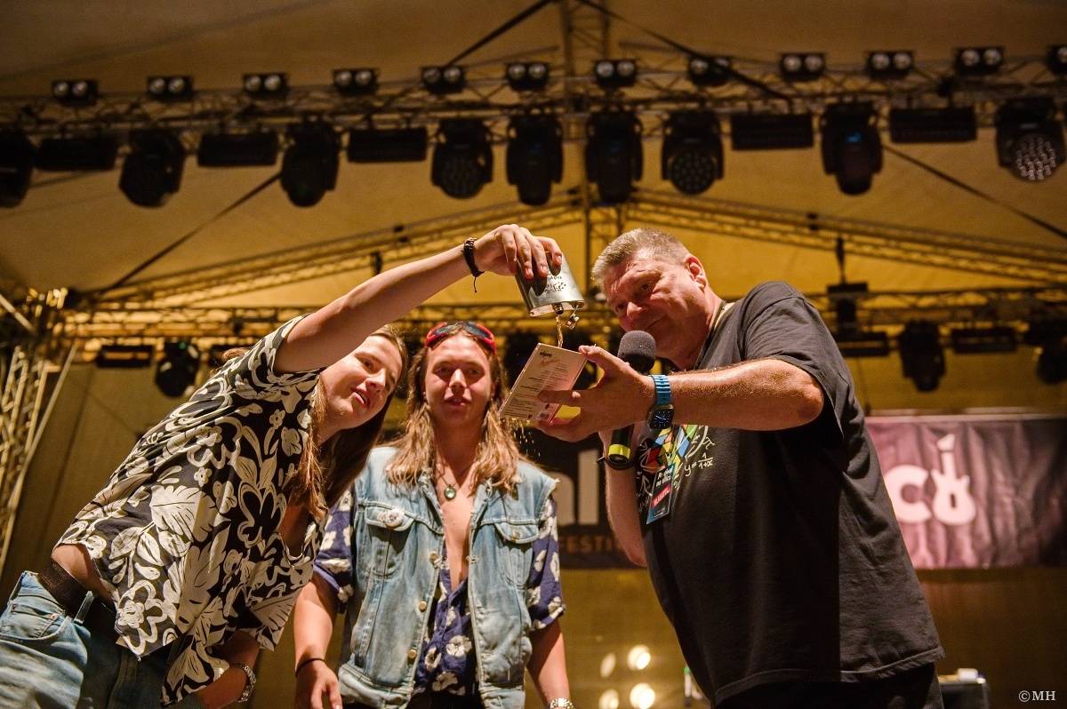 Odstartoval Festival na ulici. Do Plzně dorazili Geronimo, Nora, Pines In Flames i Odyssea