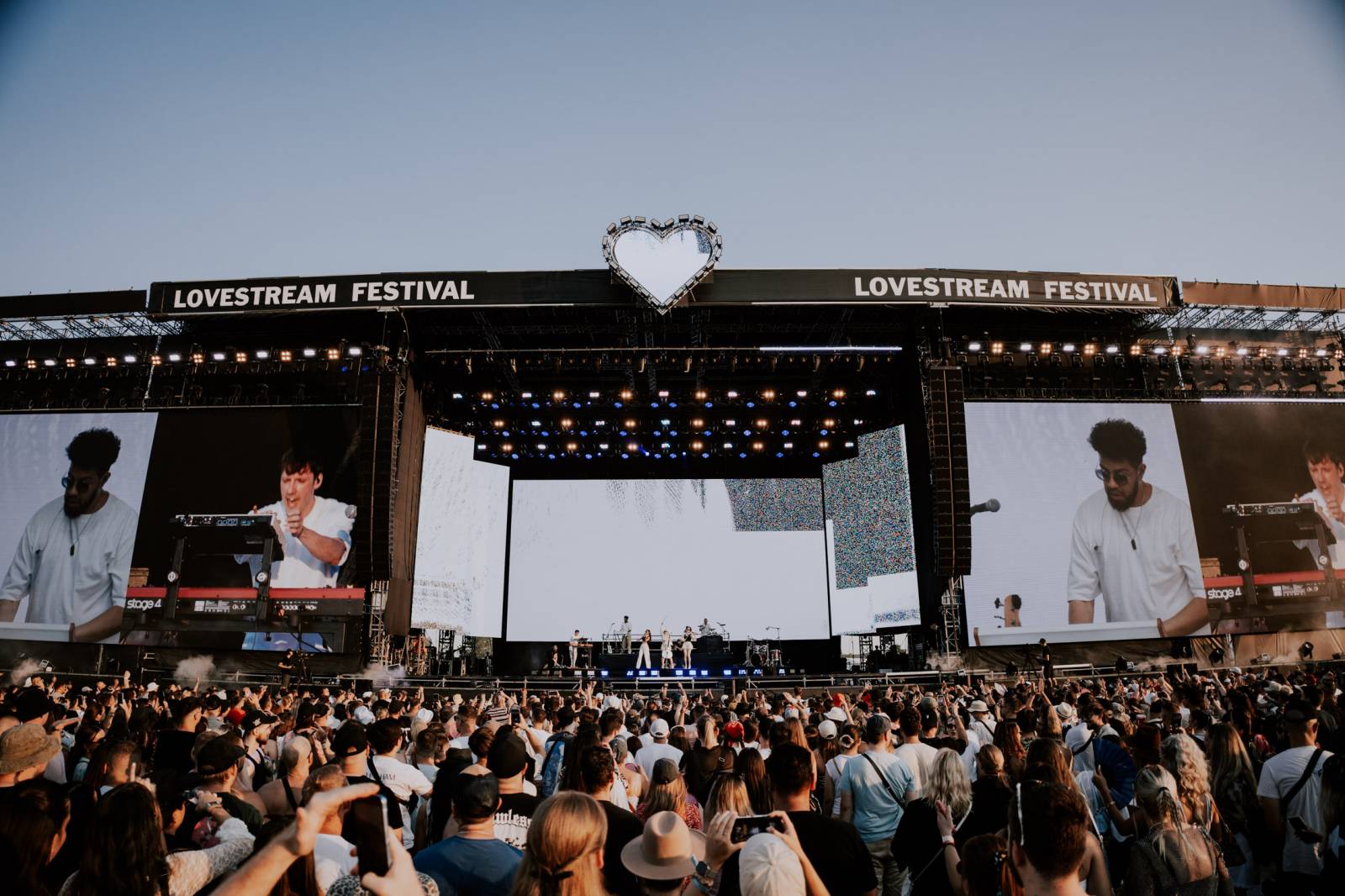 Lovestream Festival započal ve velkém stylu. První den přivítal OneRepublic, Becky Hill, Clean Bandit, Nico & Vinz i Love2Dance