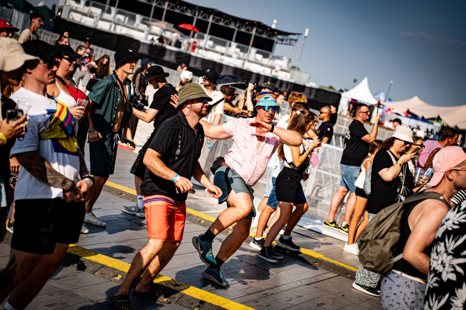 Lovestream Festival započal ve velkém stylu. První den přivítal OneRepublic, Becky Hill, Clean Bandit, Nico & Vinz i Love2Dance