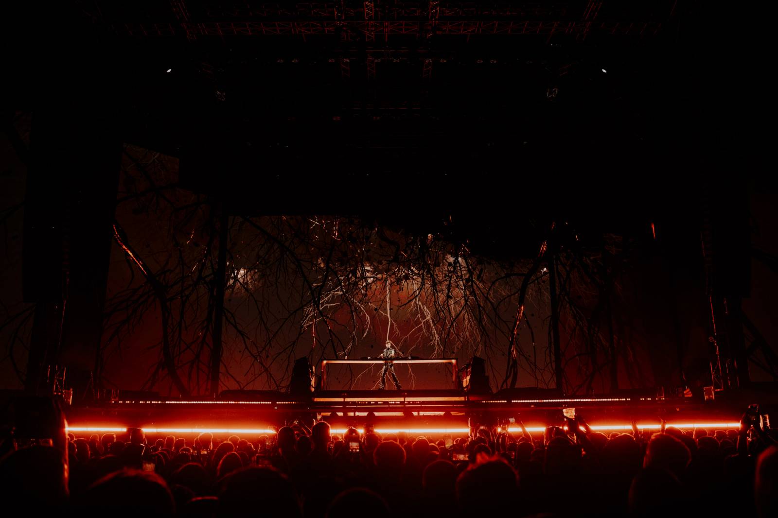 Lovestream festival, den třetí: Tina jako jediná slovenská zástupkyně, strhující Anyma i dynamičtí James Hype a Klangphonics