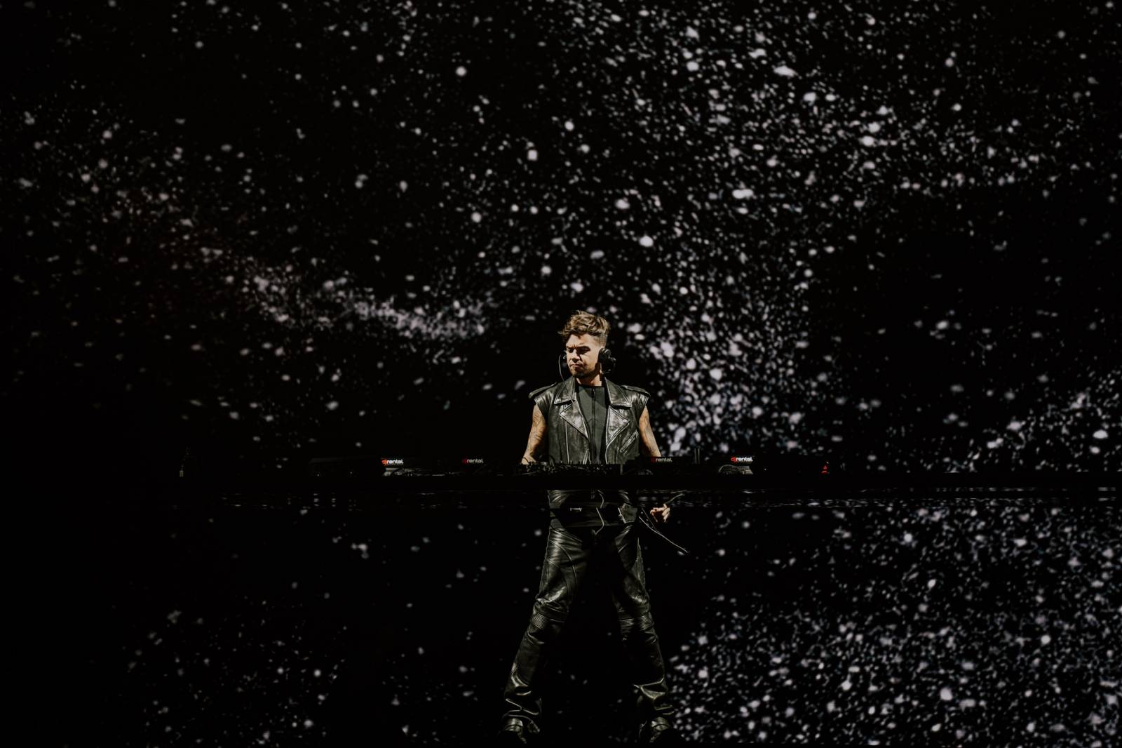 Lovestream festival, den třetí: Tina jako jediná slovenská zástupkyně, strhující Anyma i dynamičtí James Hype a Klangphonics