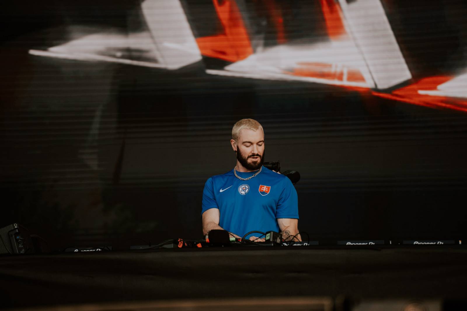 Lovestream festival, den třetí: Tina jako jediná slovenská zástupkyně, strhující Anyma i dynamičtí James Hype a Klangphonics