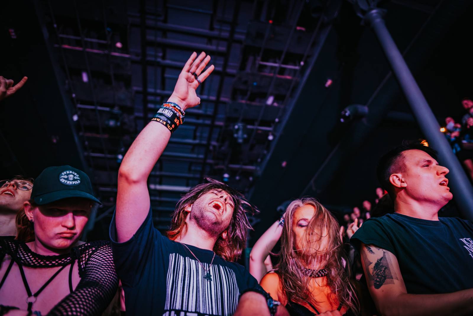 Zemětřesení v Praze. I Prevail rozmetali SaSaZu