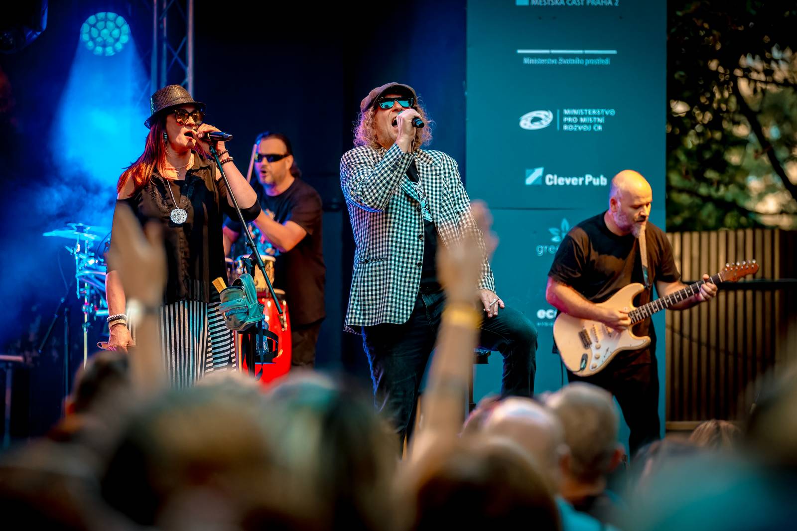 Ska pod hvězdami. Sto zvířat vzpomínalo v Riegrových sadech na Jana Kalinu