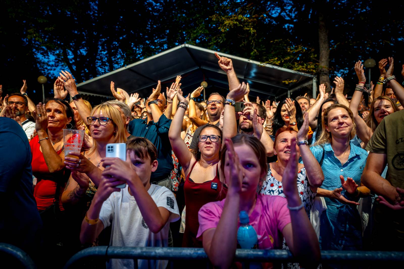 Ska pod hvězdami. Sto zvířat vzpomínalo v Riegrových sadech na Jana Kalinu