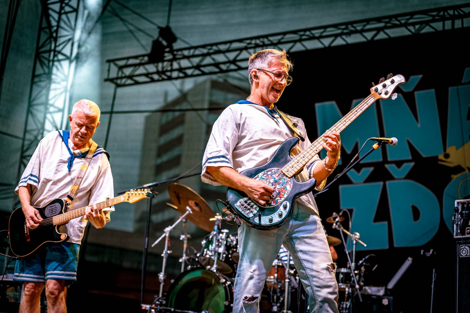 Mňága a Žďorp omládla. V pražském Areálu 7 se vrátila do devadesátek