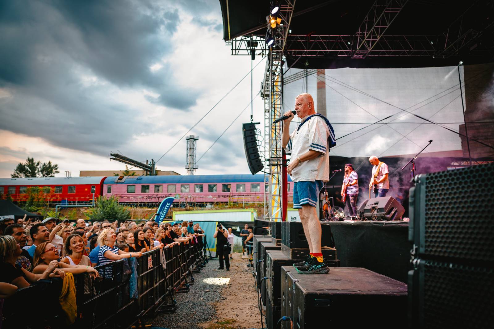 Mňága a Žďorp omládla. V pražském Areálu 7 se vrátila do devadesátek