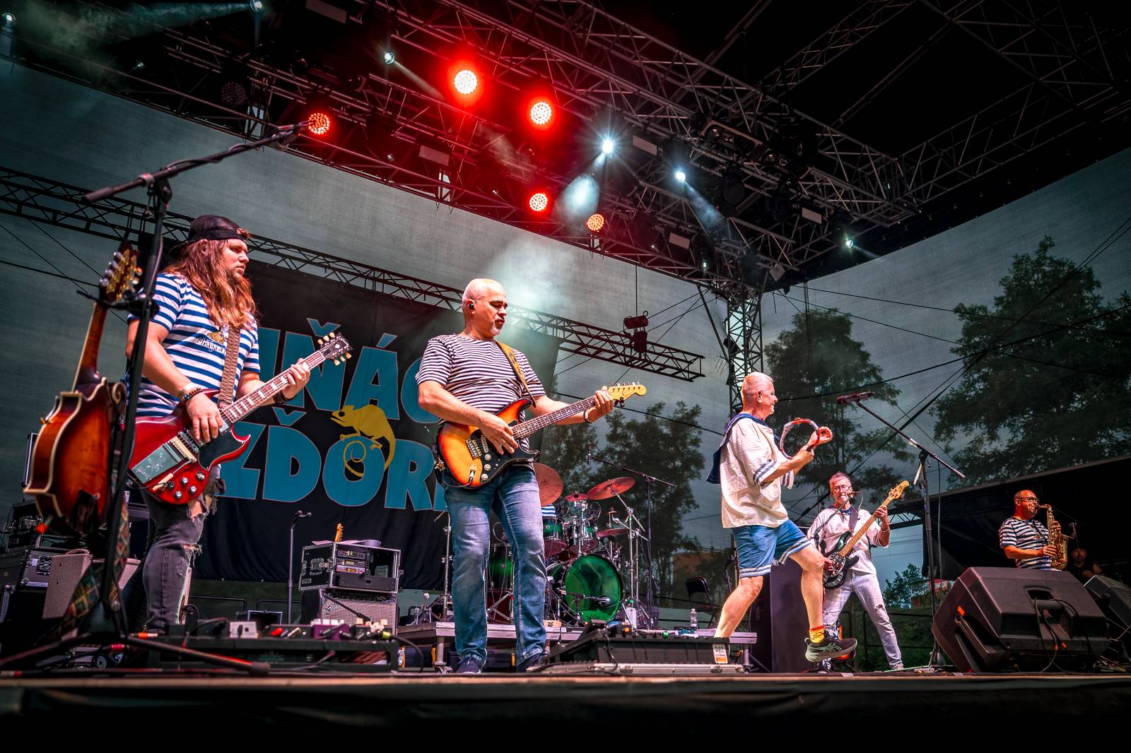 Mňága a Žďorp omládla. V pražském Areálu 7 se vrátila do devadesátek