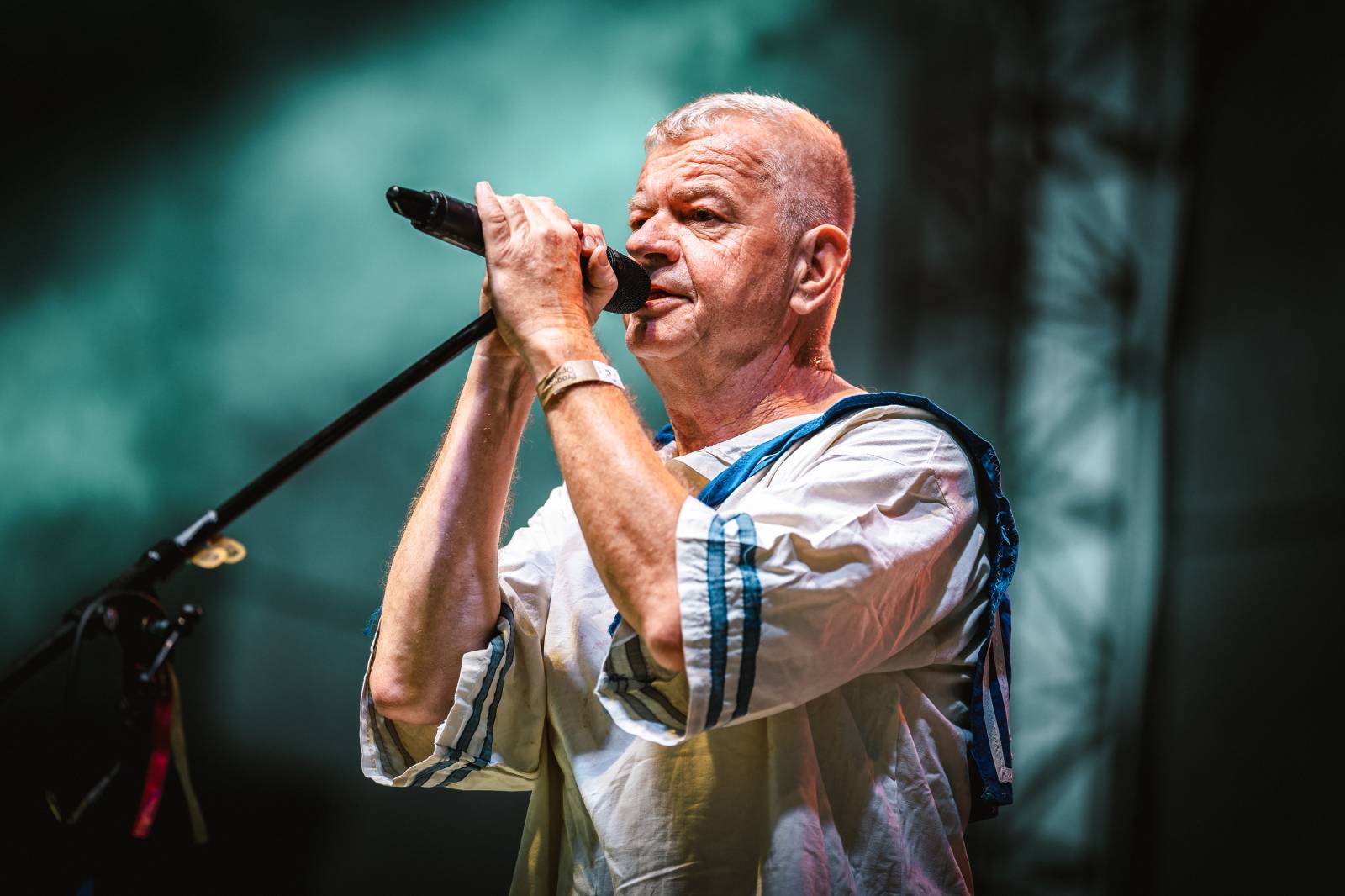 Mňága a Žďorp omládla. V pražském Areálu 7 se vrátila do devadesátek