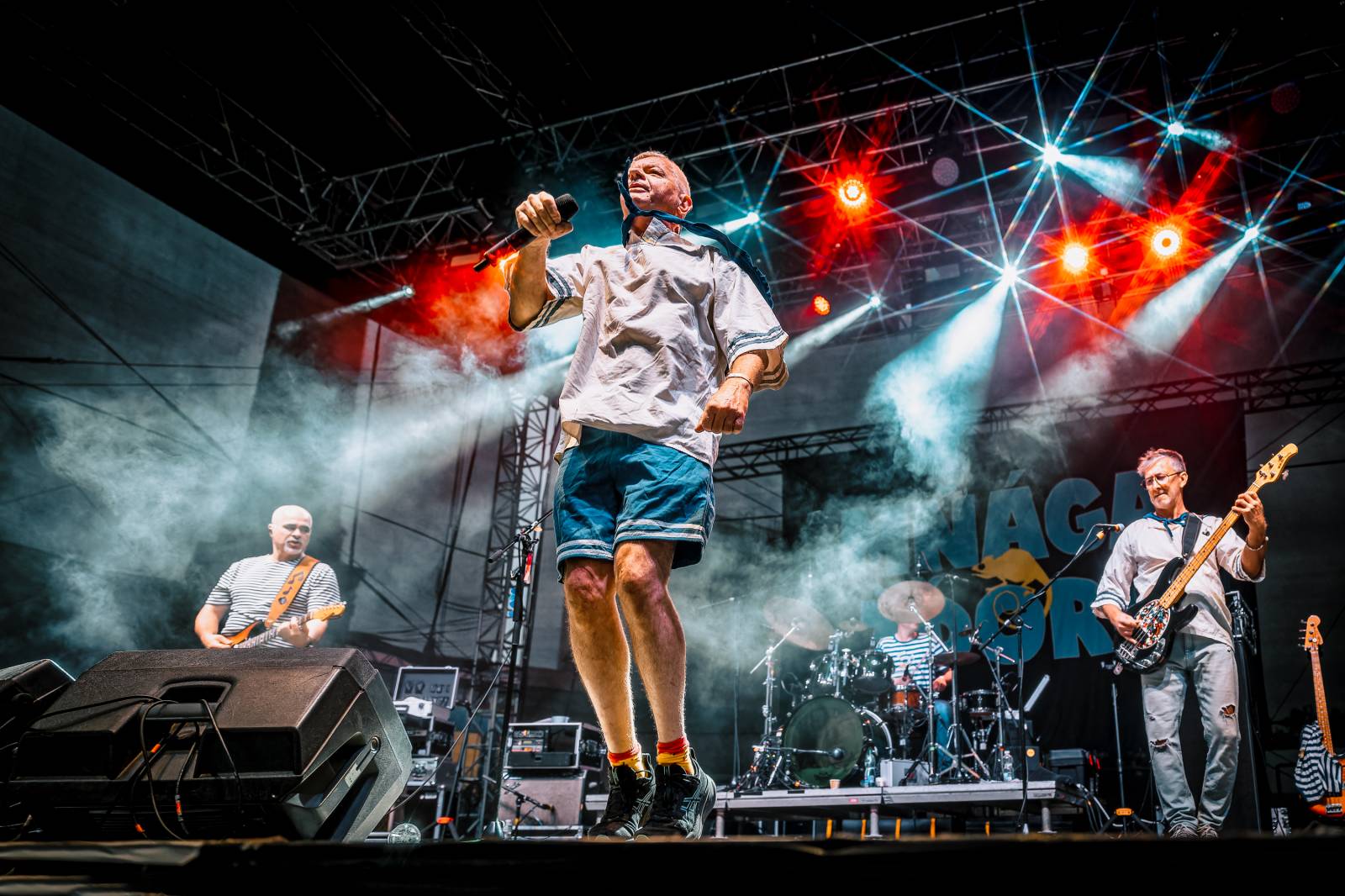 Mňága a Žďorp omládla. V pražském Areálu 7 se vrátila do devadesátek