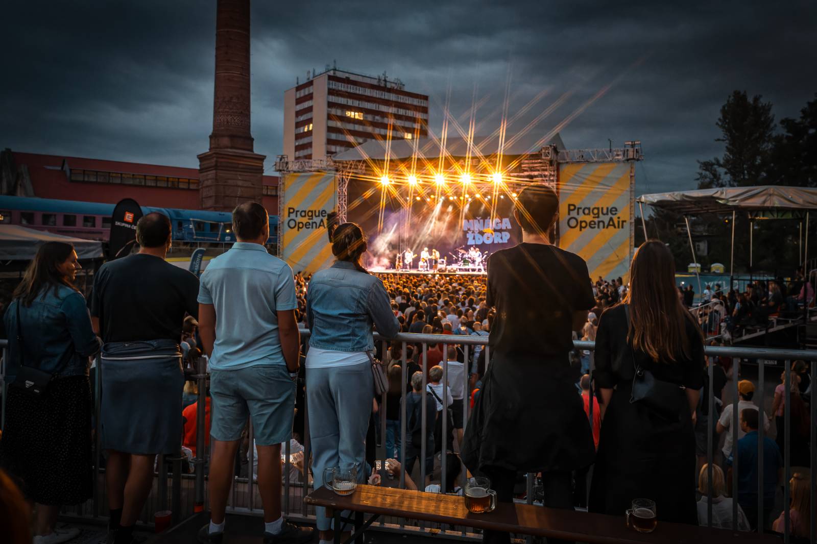 Mňága a Žďorp omládla. V pražském Areálu 7 se vrátila do devadesátek