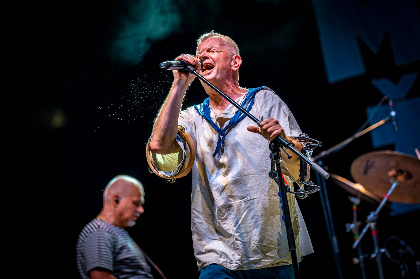 Mňága a Žďorp omládla. V pražském Areálu 7 se vrátila do devadesátek