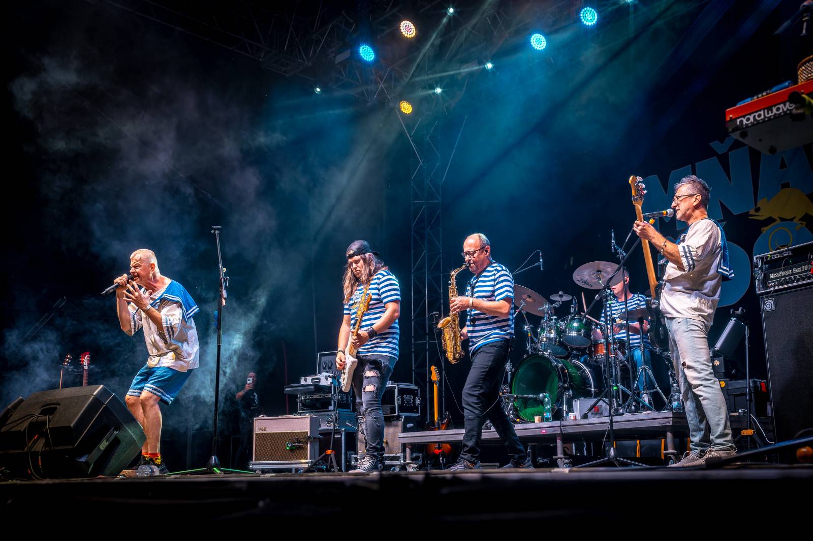 Mňága a Žďorp omládla. V pražském Areálu 7 se vrátila do devadesátek