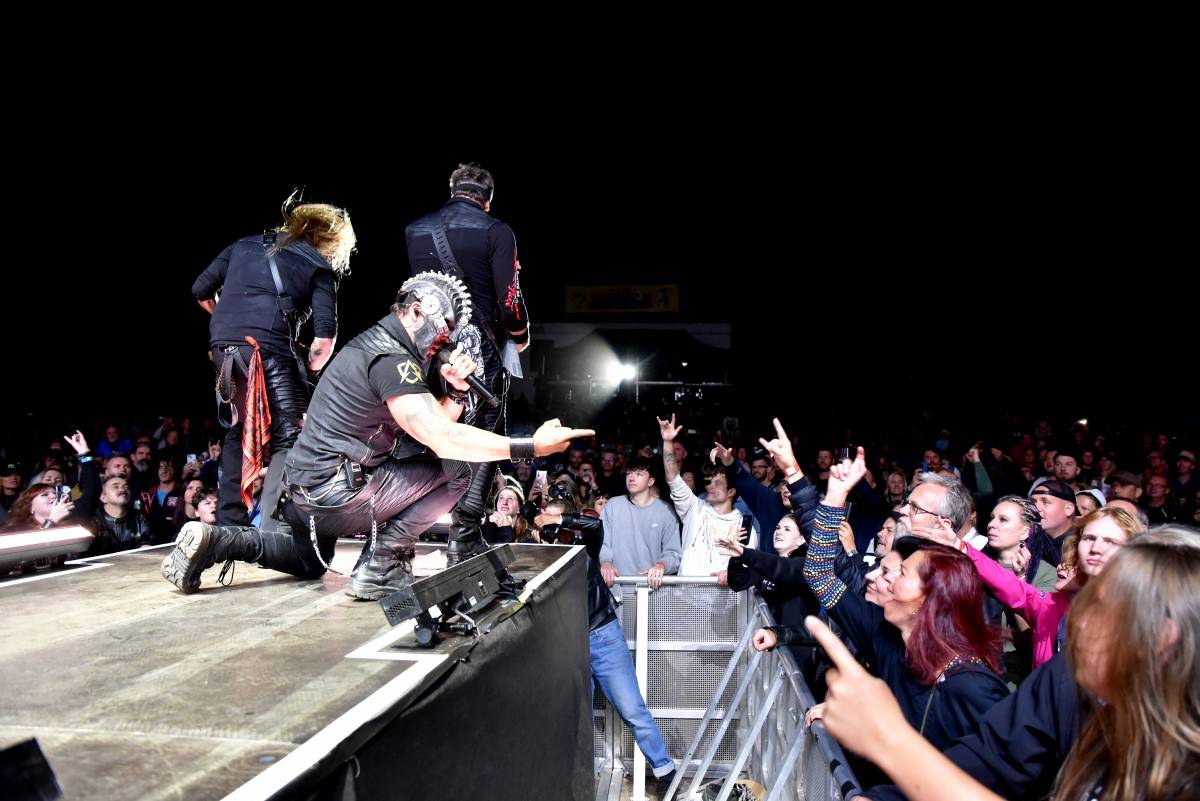 Otec českých festivalů TrutnOFF odstartoval koncerty Jasné Páky s Davidem Kollerem, Redzeda i Dymytry