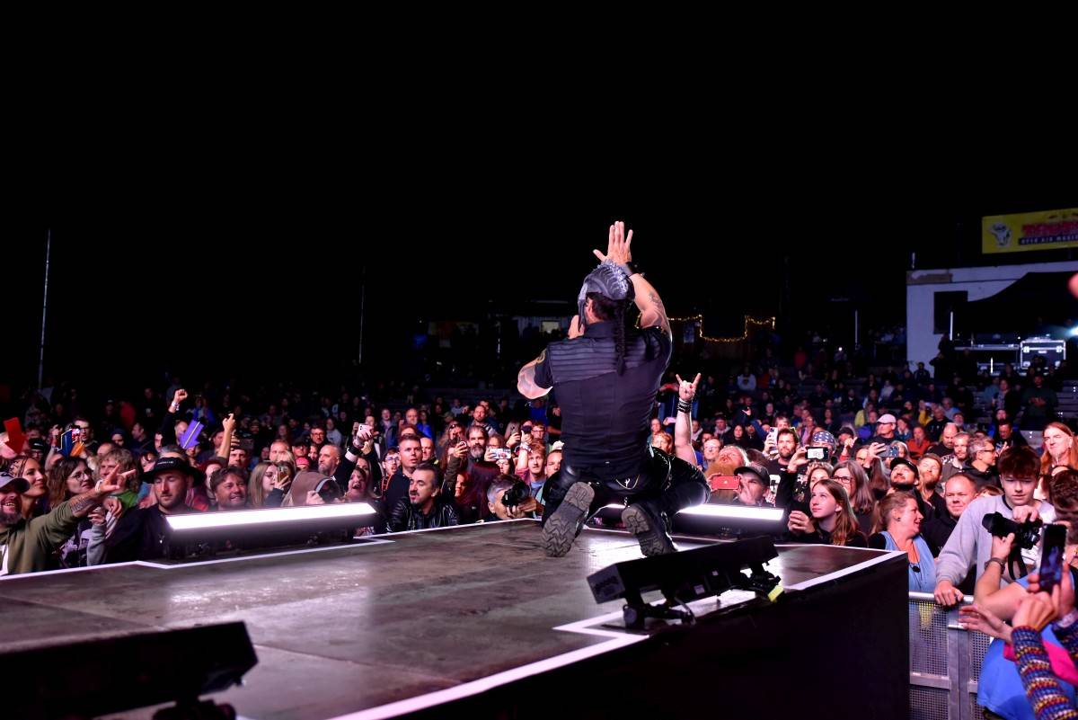 Otec českých festivalů TrutnOFF odstartoval koncerty Jasné Páky s Davidem Kollerem, Redzeda i Dymytry