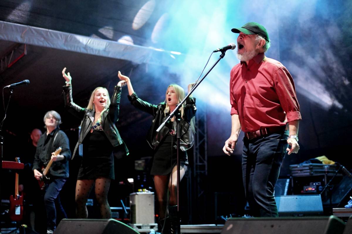 Otec českých festivalů TrutnOFF odstartoval koncerty Jasné Páky s Davidem Kollerem, Redzeda i Dymytry