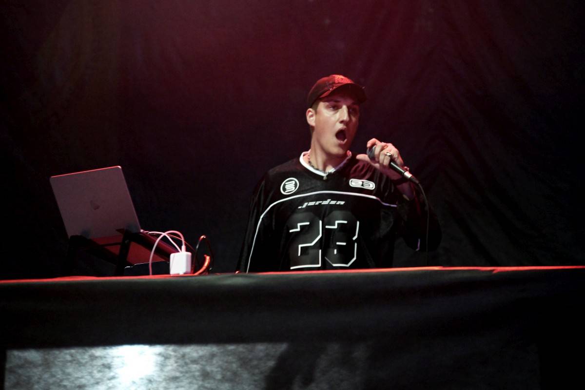 Otec českých festivalů TrutnOFF odstartoval koncerty Jasné Páky s Davidem Kollerem, Redzeda i Dymytry